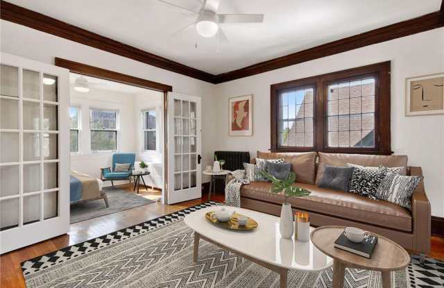 2415 Harriet Avenue photos photos