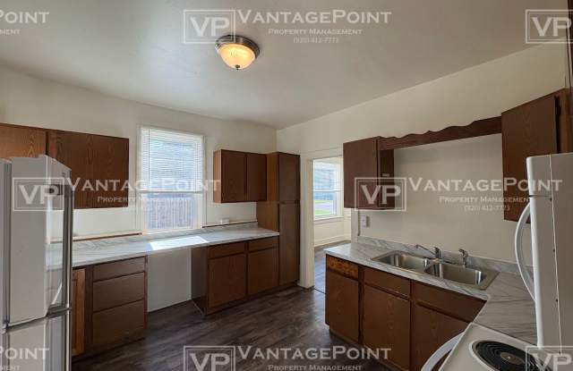 1267 Doty Street - Lower Gallery 4