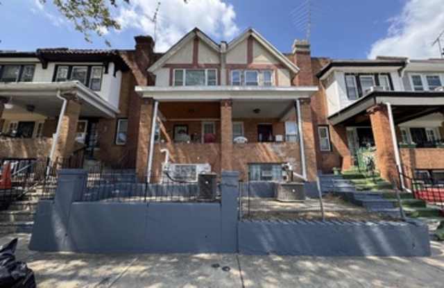 5869 Woodcrest Avenue photos photos
