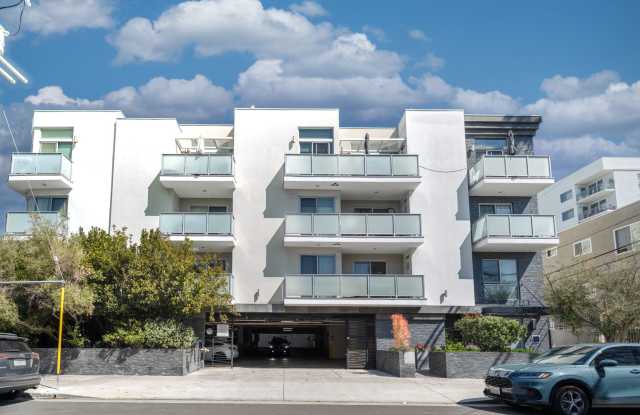 Stunning 3 Bedroom/ 3 Bathroom $4,950/mo. photos photos