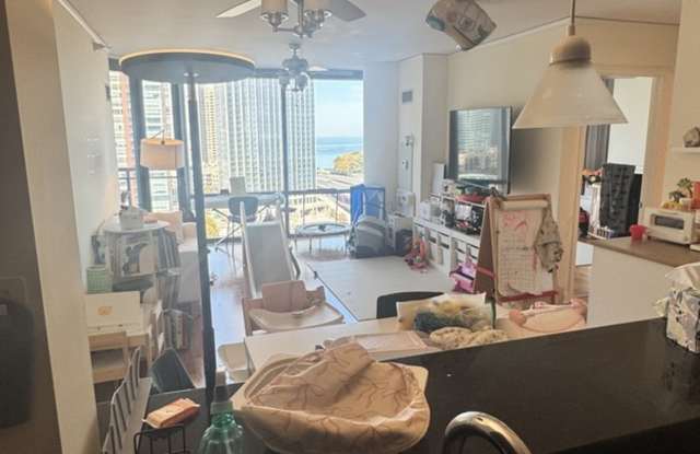 450 E WATERSIDE Drive Gallery 4