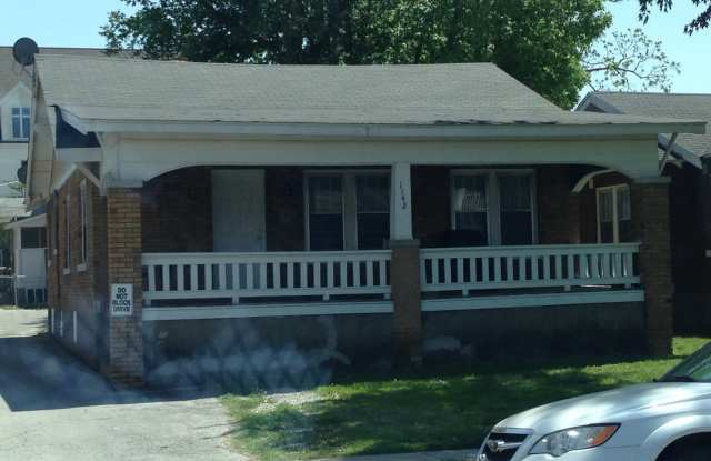 3 bed, 1 bath house just steps from Missouri State University photos photos