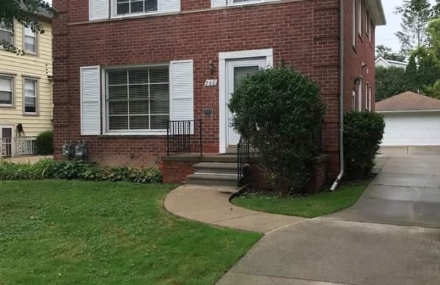 360 Rivard - 360 Rivard Blvd, Grosse Pointe, MI 48230