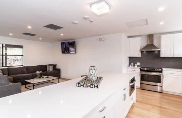 4966 Woodstone Dr Gallery 3