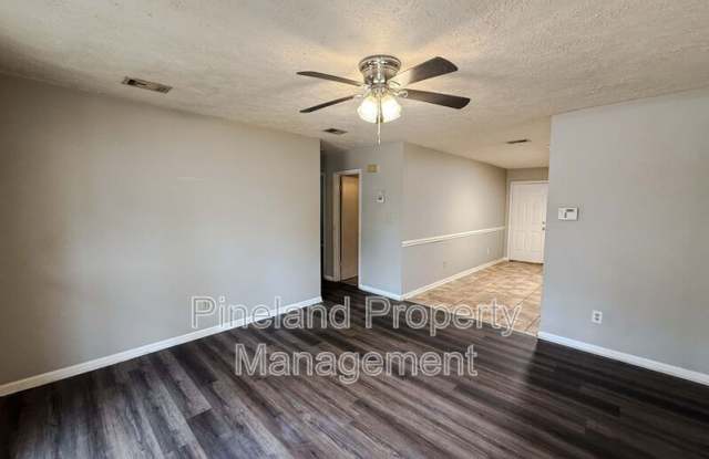 6453 Rockford Dr photos photos