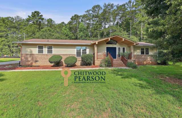 Spacious 3BR Home on Large Lot with Detached Garage in Fayette County photos photos