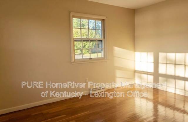 2037 Garden Springs Dr Gallery 4