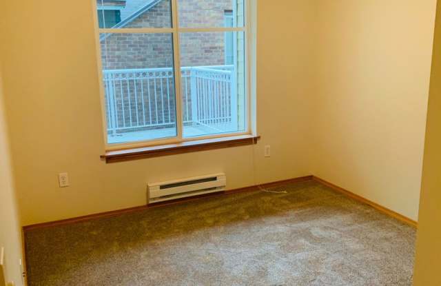 Varsity II Apartments Gallery 3