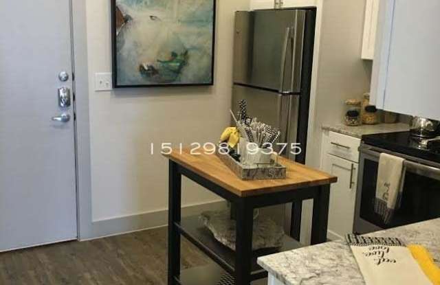 11123 Alterra Pkwy Gallery 2