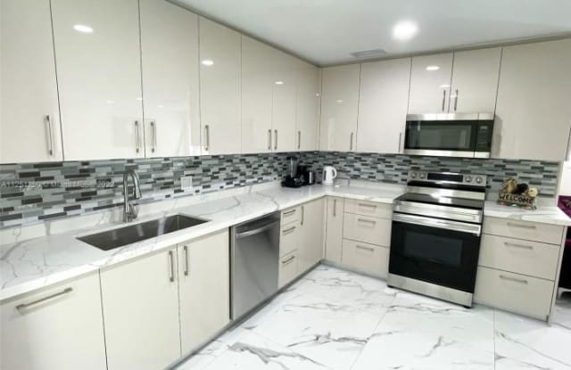 1716 Liberty St. - 1716 Liberty St, Hollywood, FL 33020