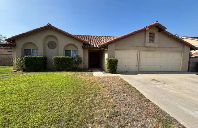 Newly renovated 4 bedroom in canyon crest! photos photos