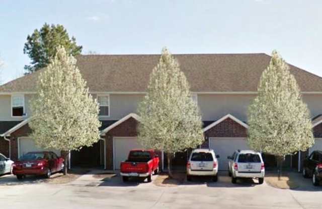 2221  W Deane  ST - 2221 West Deane Street, Fayetteville, AR 72703