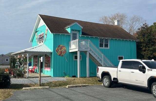 19 ATLANTIC Avenue Gallery 2