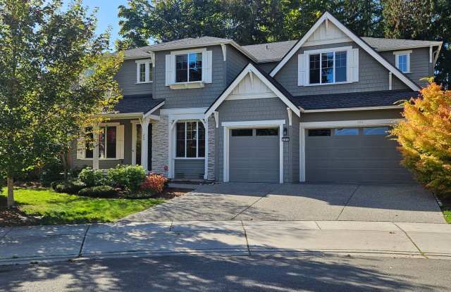 Beautiful Bothell Home with Contemporary Finishes, Spacious Living Areas & Bonus Room Gallery 1