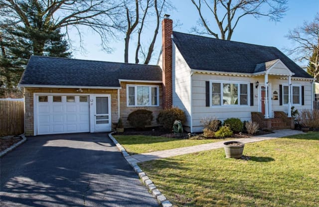 37 Lynch Street - 37 Lynch Street, Huntington Station, NY 11746