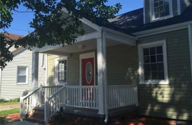 103 Idlewood Ave photos photos