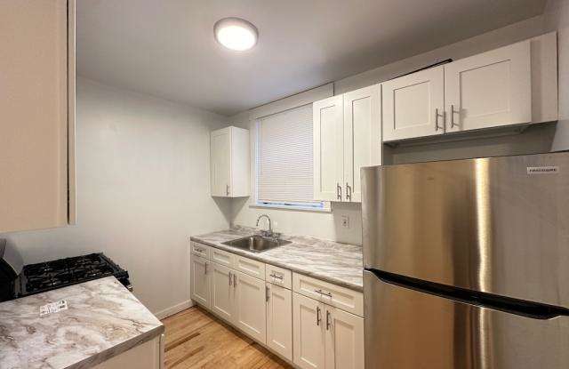 6945 Paulina Gallery 2