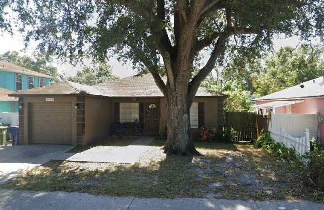 2405 East 21st Avenue photos photos