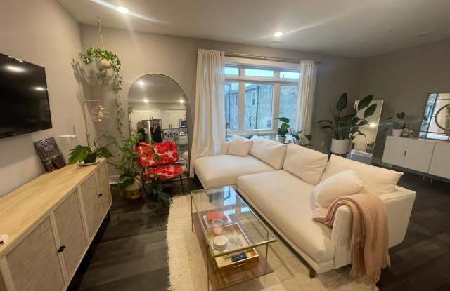 4007 RIDGE photos photos