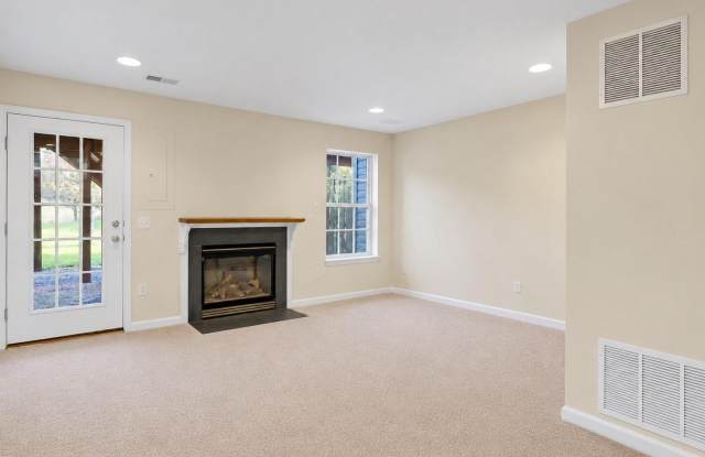21040 TIOGA Terrace Gallery 4