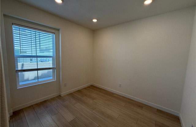 22316 Spanish Oak Court Gallery 2