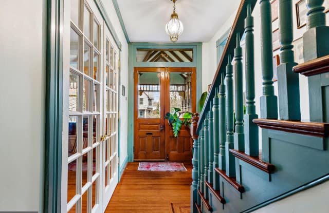 127 WEBSTER AVENUE Gallery 3