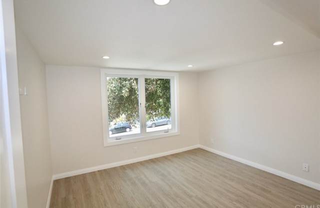 662 S Coast Gallery 2