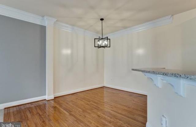 5053 DONOVAN Drive Gallery 4