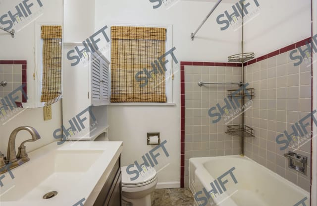 2864 Foster Ave NE - 2864 Foster Avenue Northeast, Grand Rapids, MI 49505