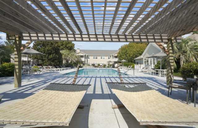 Cypress Pointe Apartment Homes Gallery 2