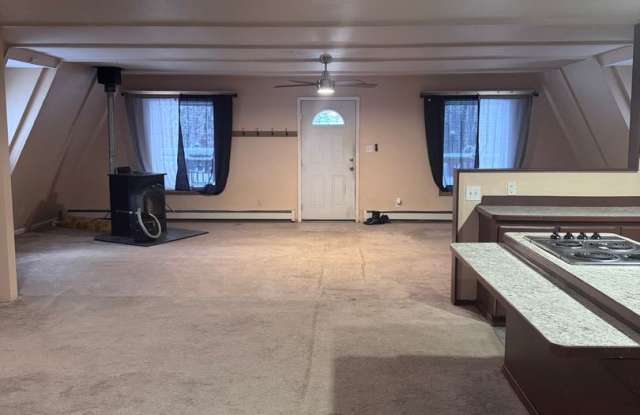 4 bedroom / 2 bath Home in North Pole! photos photos