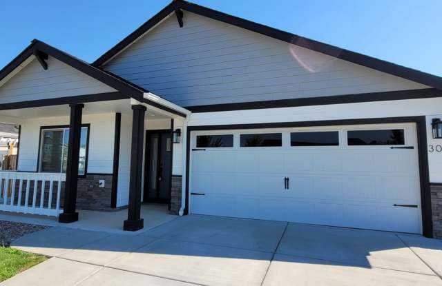Beautiful Spacious Home for Rent photos photos