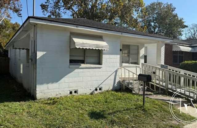 710 Fruit Street Savannah, GA photos photos