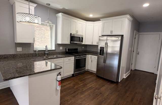 1220 S 59th Court Gallery 3