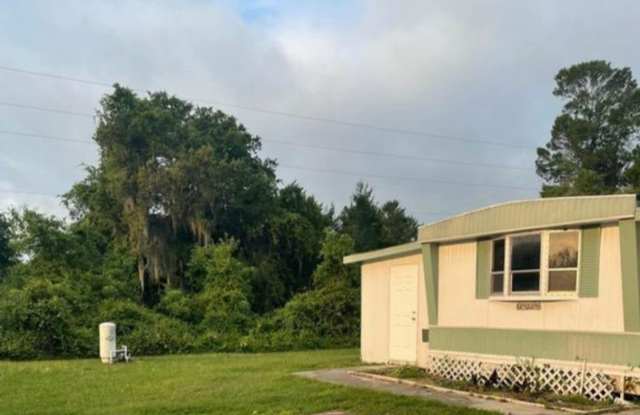 Open Floor Plan home on Private Spacious Lot photos photos