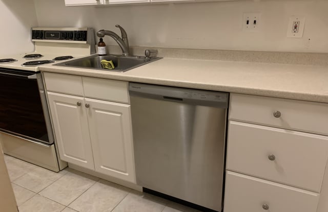 2350 New Jersey 10 - 2350 Rt 10 West, Morris County, NJ 07869