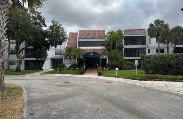 200 Lakeview Dr photos photos