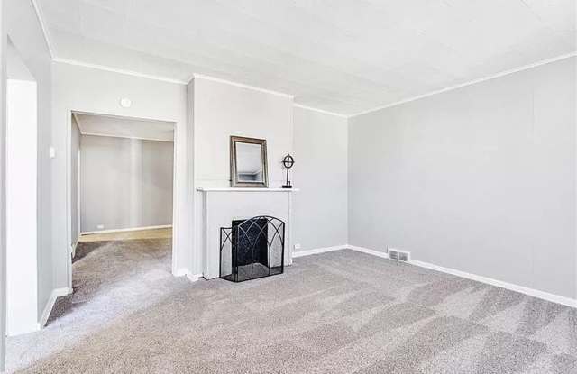 2 bed 1 bath - newly updated top to bottom, central air photos photos