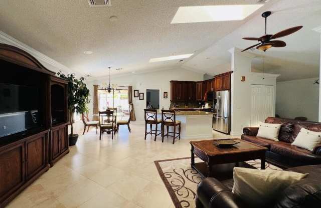 1873 Hollyhock Road Gallery 2