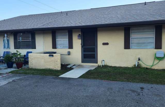 Spacious 2 Bedrooms 2 Bath Condo close to Space Coast!! photos photos