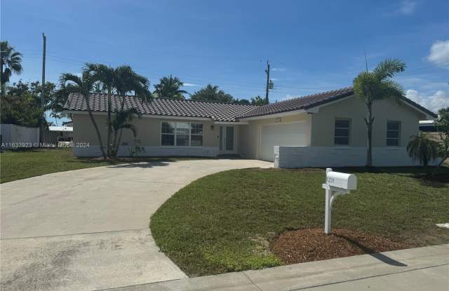 1231 Manor Dr Gallery 3