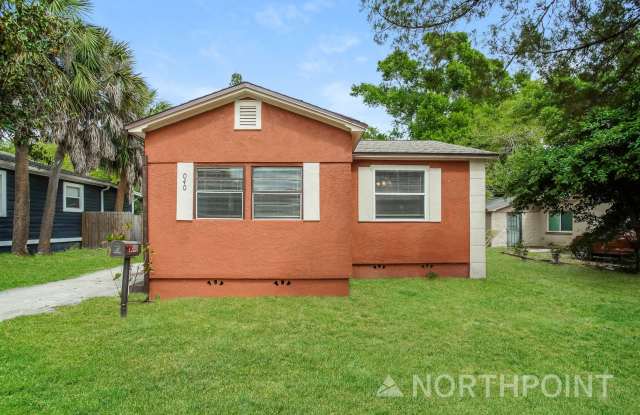 Newly Renovated Single Family Home | 2 BR/1BA | Gated backyard! photos photos
