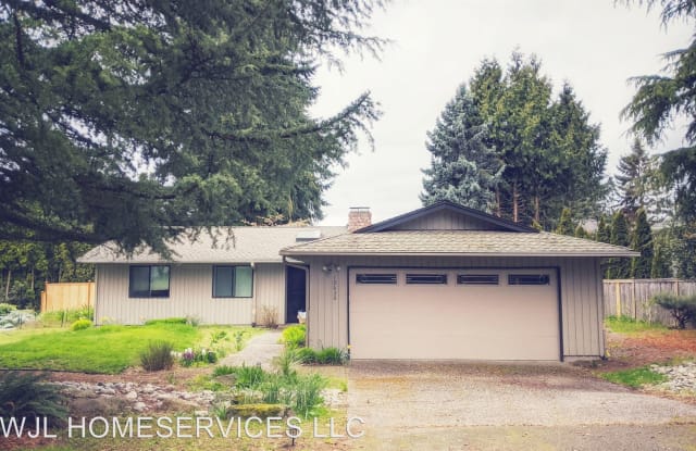 10630 NE 52nd St - 10630 Northeast 52nd Street, Kirkland, WA 98033