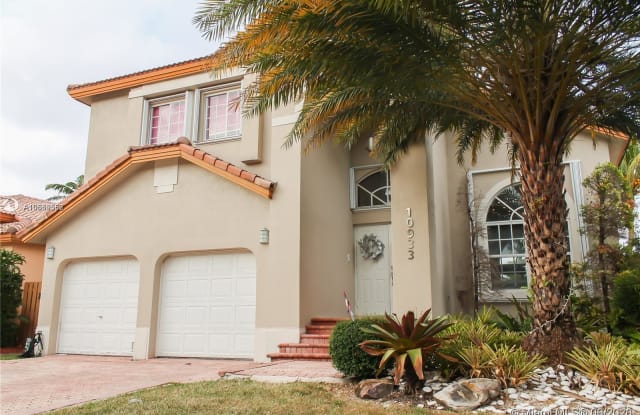 10933 NW 59th St - 10933 Northwest 59th Street, Doral, FL 33178