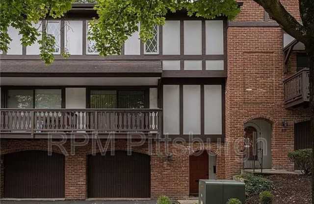 211 Woodbridge Dr - 211 Woodbridge Drive, Allegheny County, PA 15237