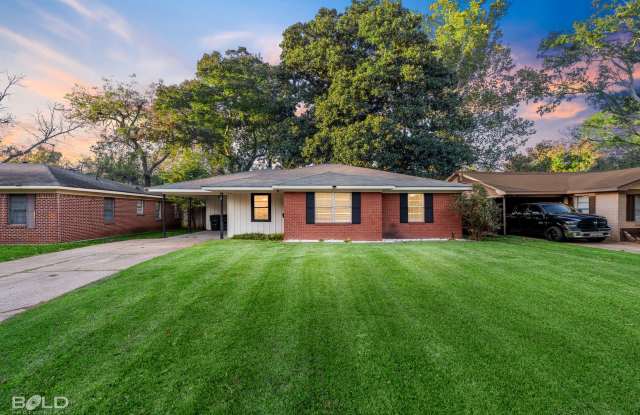 818 Kimbrough St - 818 Kimbrough Street, Shreveport, LA 71104