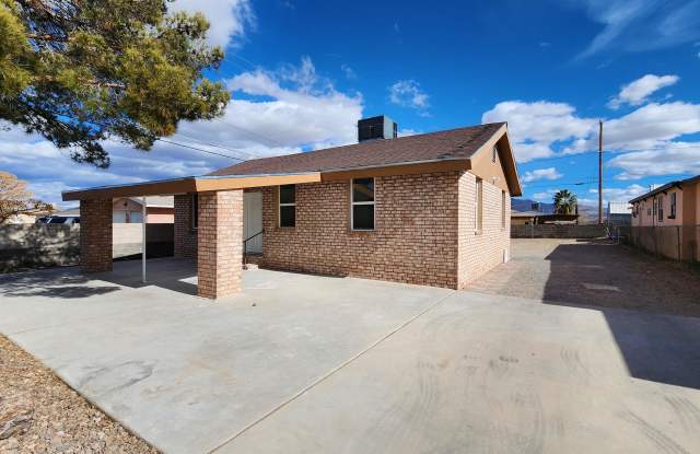 211 Edgewood Boulevard photos photos