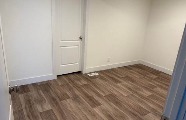 Centrally Located 3 Bedroom 2 Bath Manufactured Home Gallery 3
