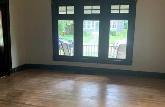 28 South Hawthorne Apt A Gallery 4
