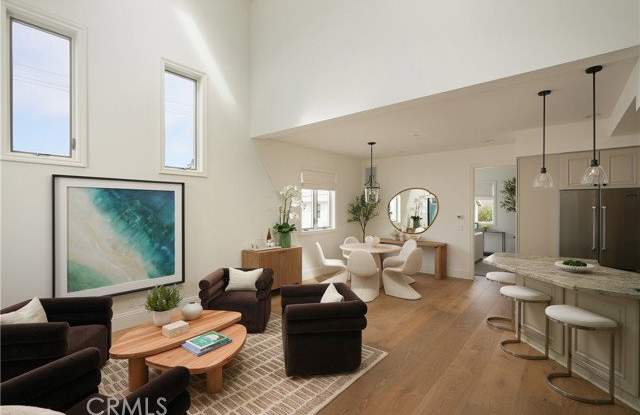 412 Goldenrod Avenue Gallery 1